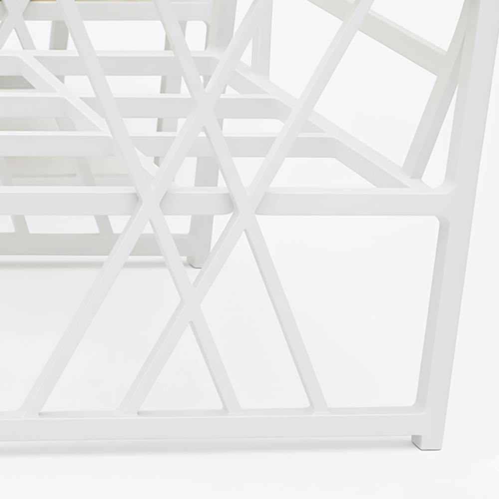 جلسة خارجية حديد ابيض بأرجل حديد قوي